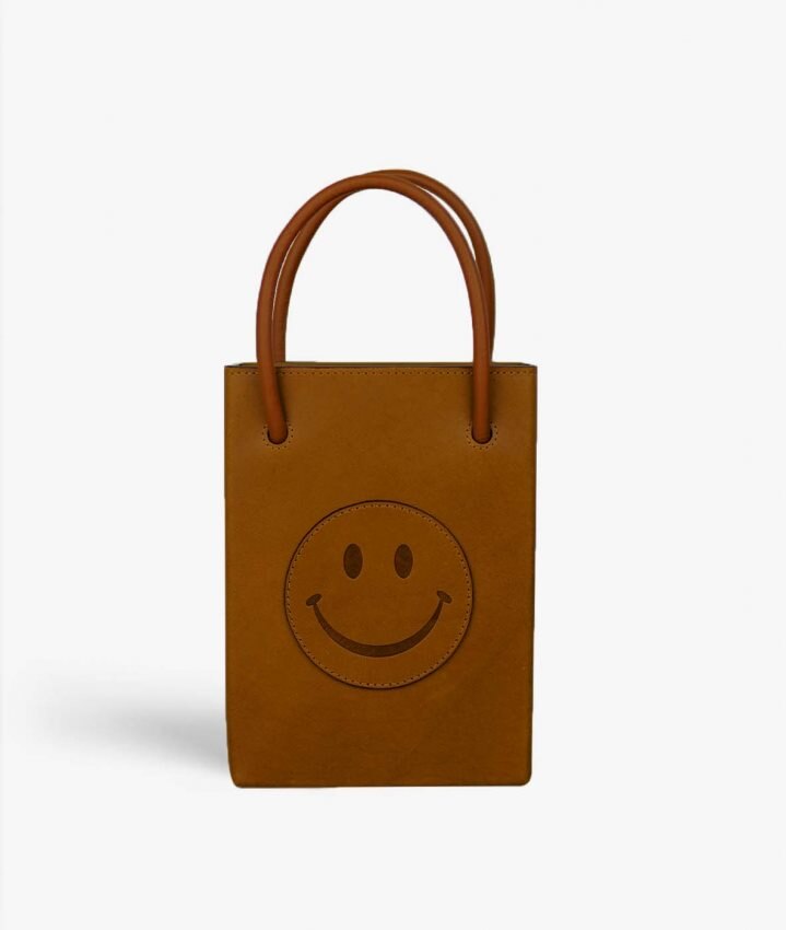 Image of The Case Factory Essential Crossbody Väska Smiley Vegetable Tanned Brown